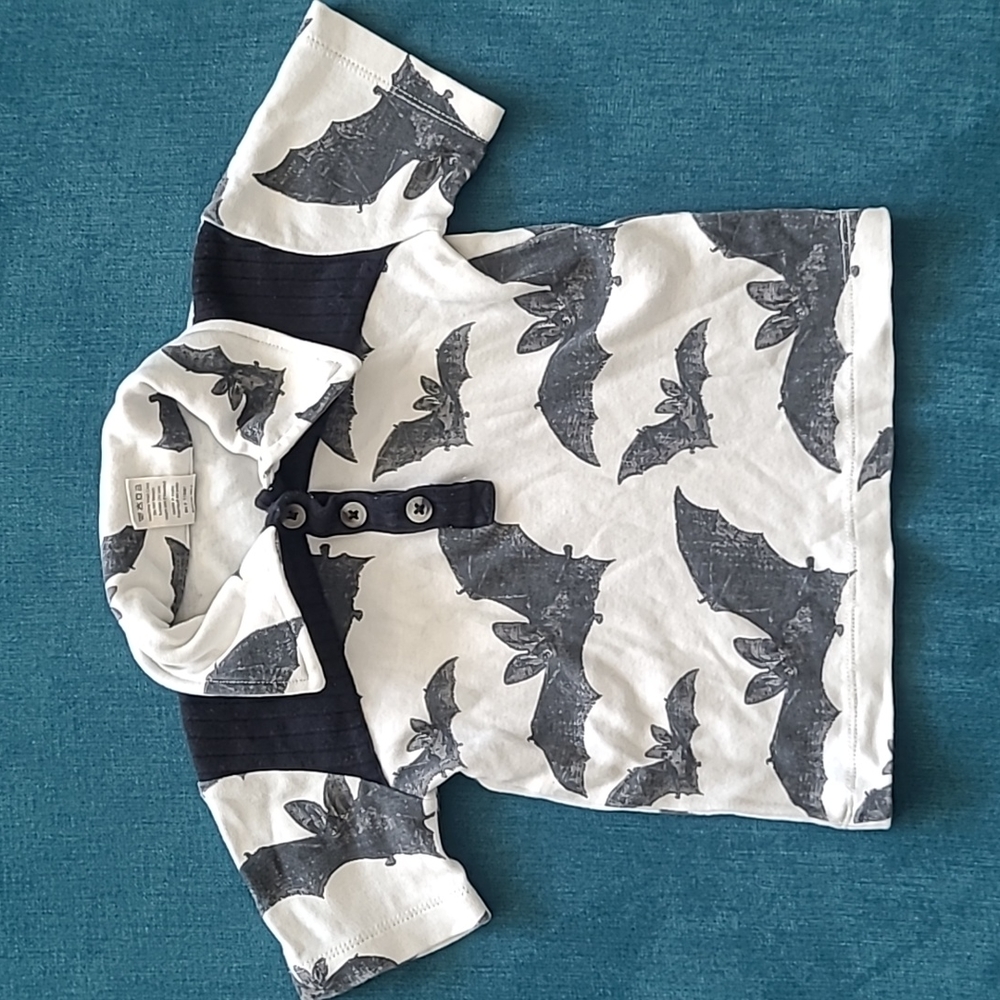 Kate Quinn Colorblock Bat Shirt